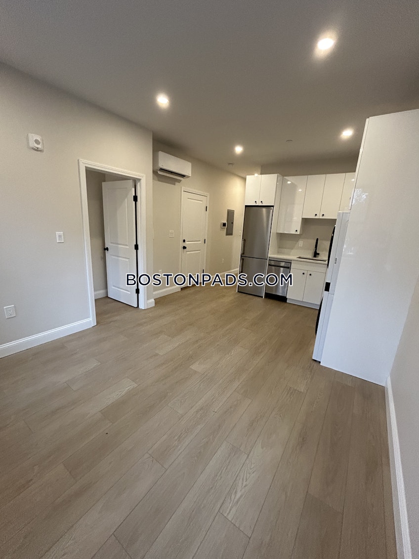 Boston - $3,900+ /month