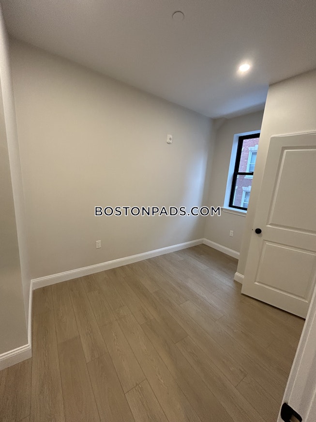 Boston - $3,900+ /mo