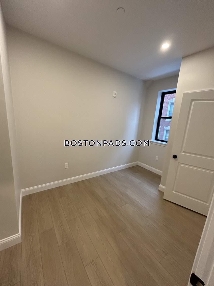 Boston - $3,900+ /month