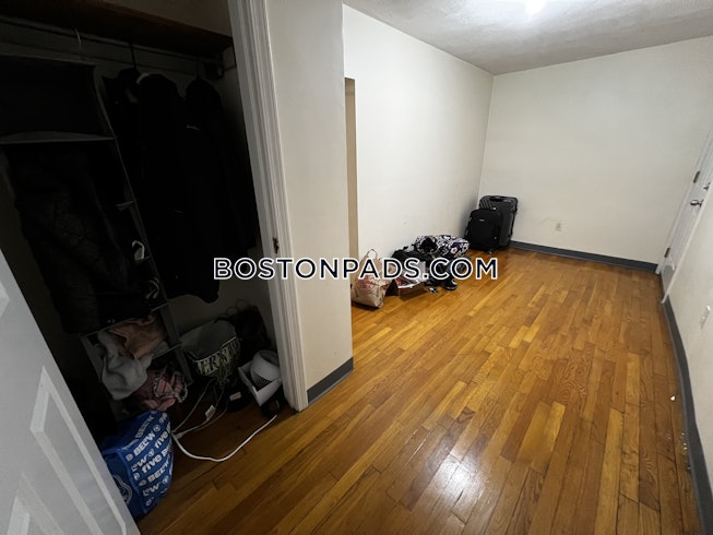 Boston - $3,300+ /mo
