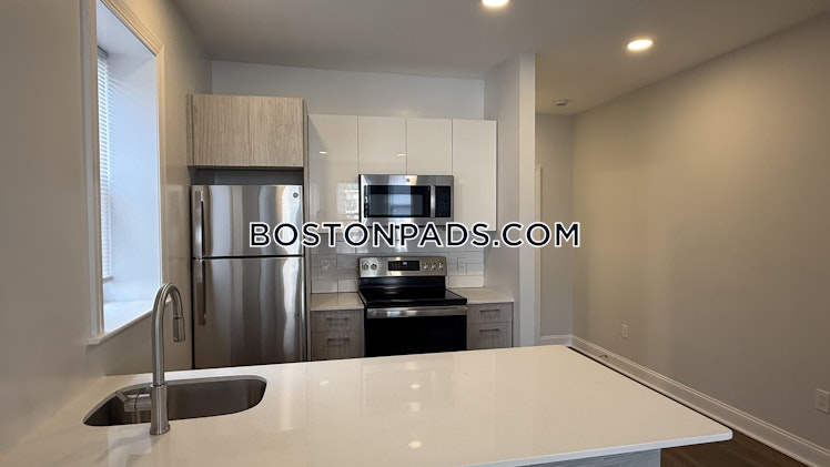 Queensberry St., Boston