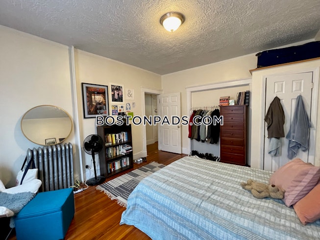 Boston - $4,200+ /mo