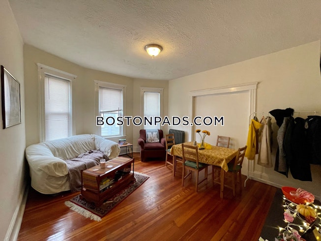 Boston - $4,200+ /mo