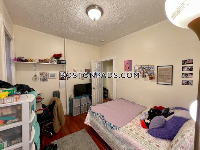 Boston - $4,200+ /mo