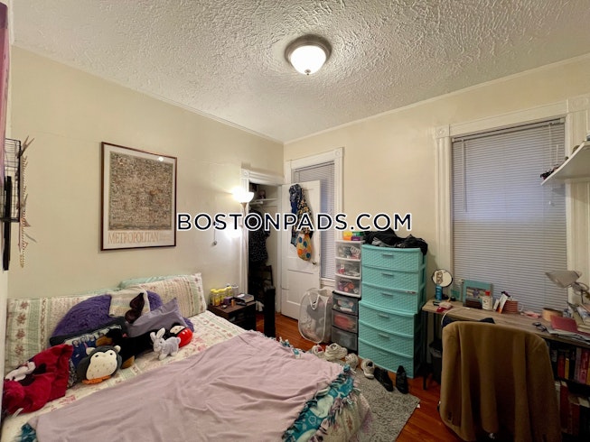 Boston - $4,200+ /mo