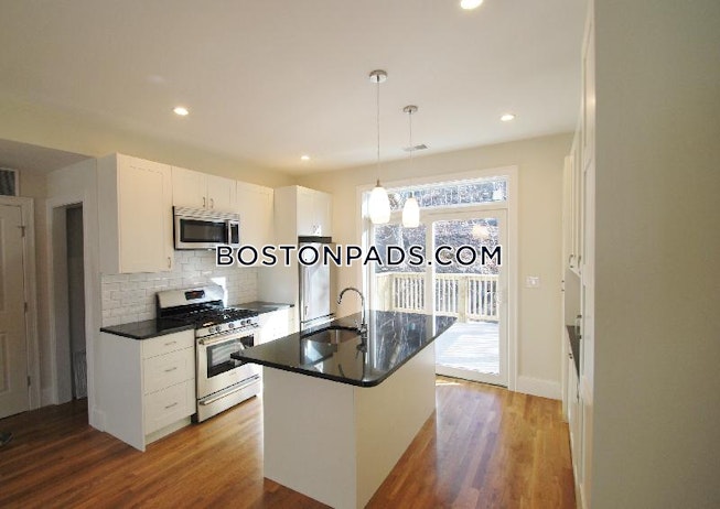 Boston - $4,800+ /mo