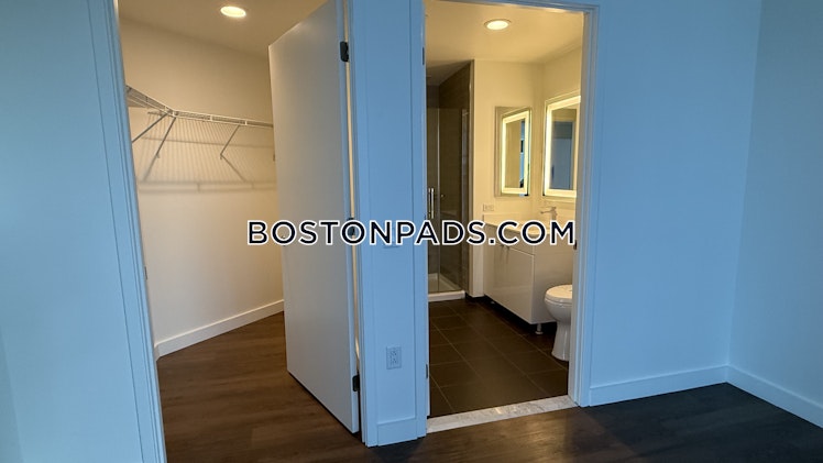 Boylston St., Boston