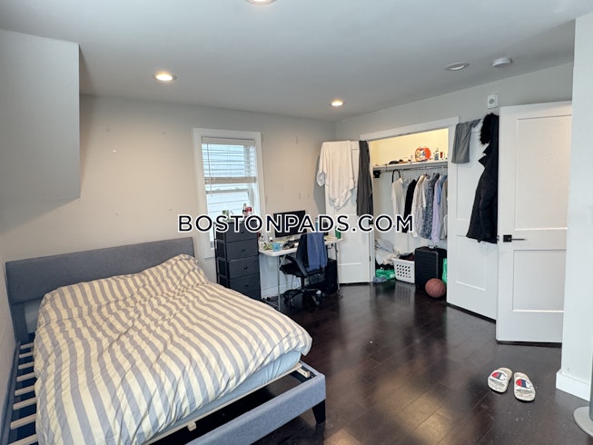 Boston - $8,400+ /mo