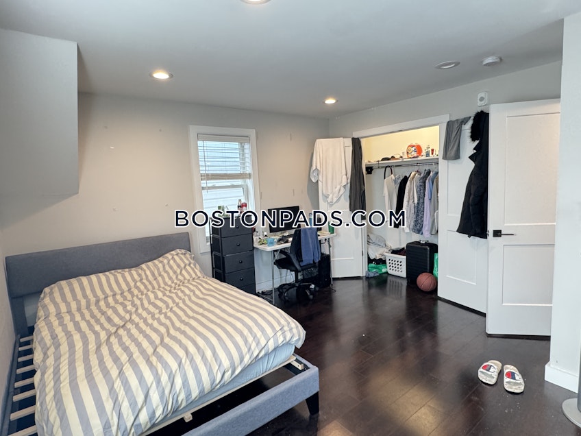 Boston - $8,400+ /month