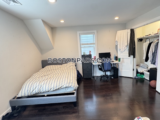 Boston - $8,400+ /mo