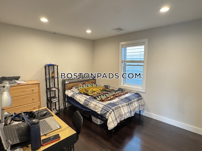 Boston - $8,400+ /mo