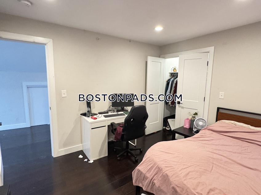 Boston - $8,400+ /month