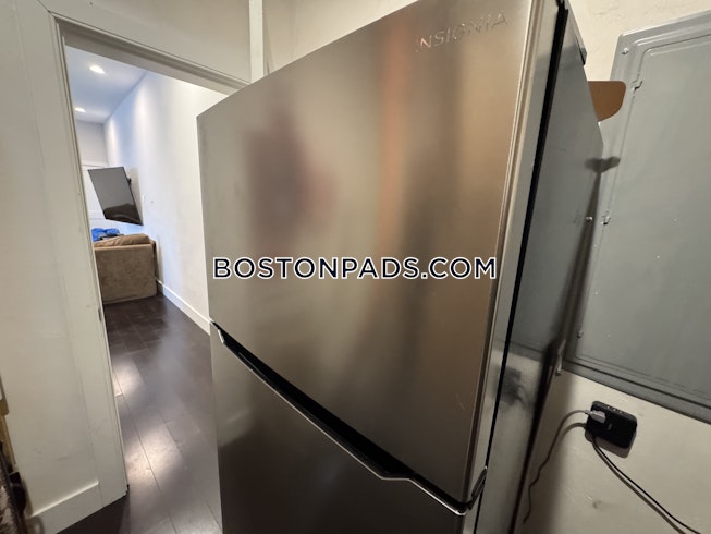 Boston - $8,400+ /mo