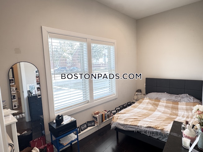 Boston - $8,400+ /mo