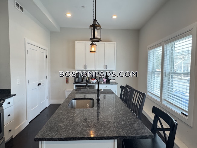 Boston - $8,400+ /mo