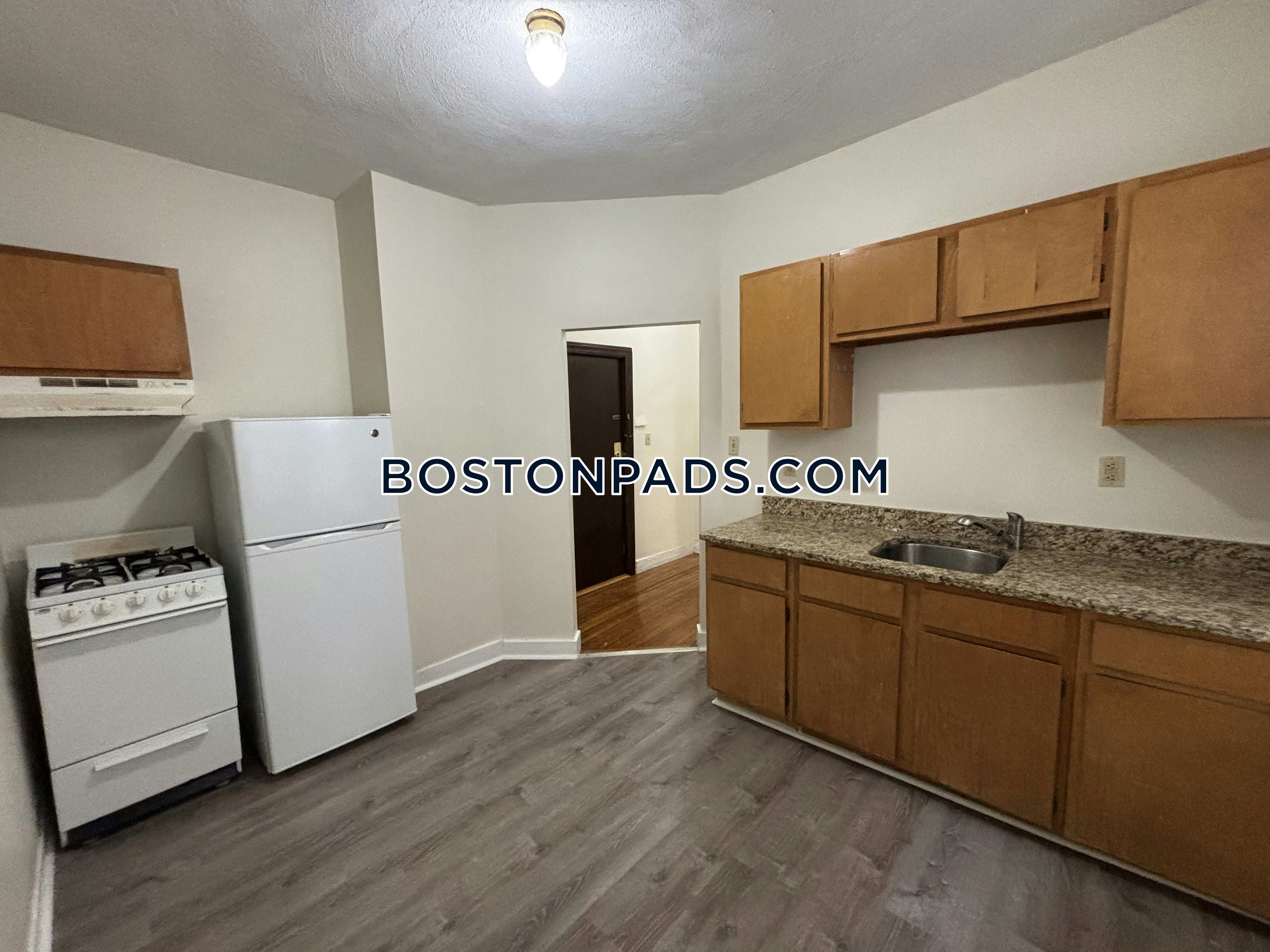 Boston - 1 Beds, 1 Baths