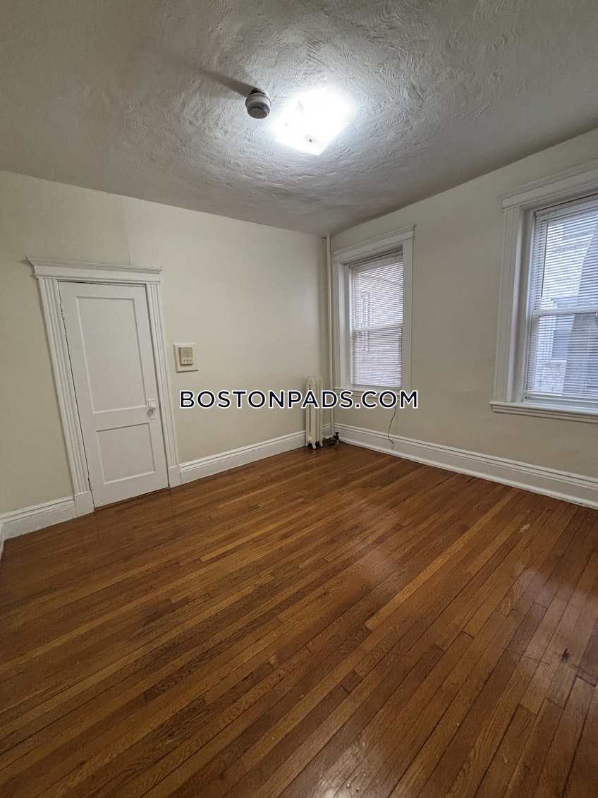 Boston - $2,150+ /month