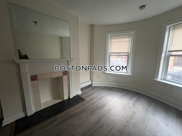 Wait St., Roxbury Crossing