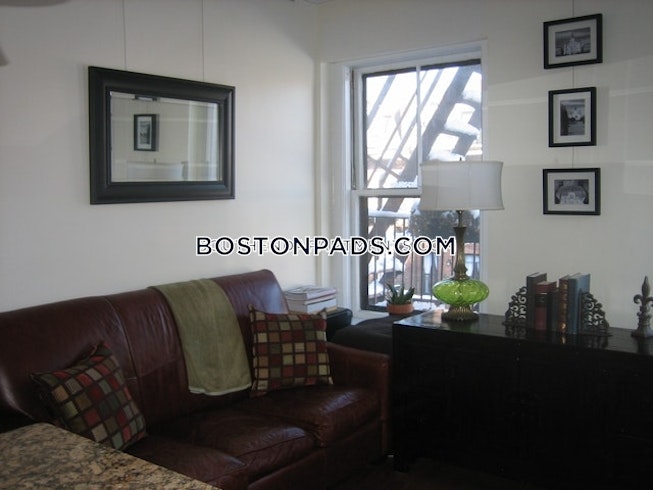 Boston - $2,810+ /mo