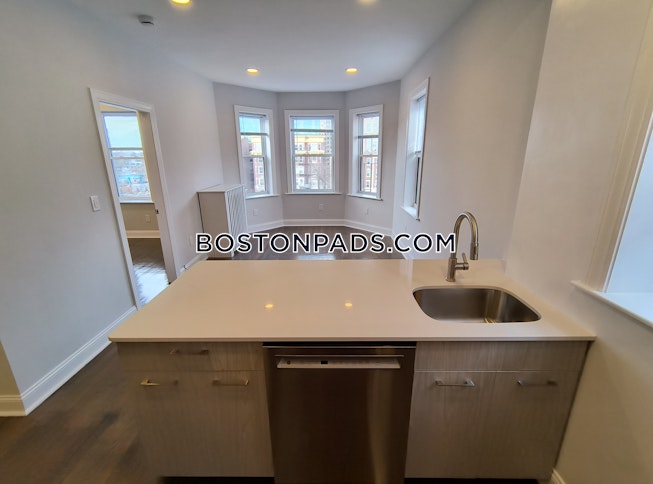 Boston - $3,150+ /mo