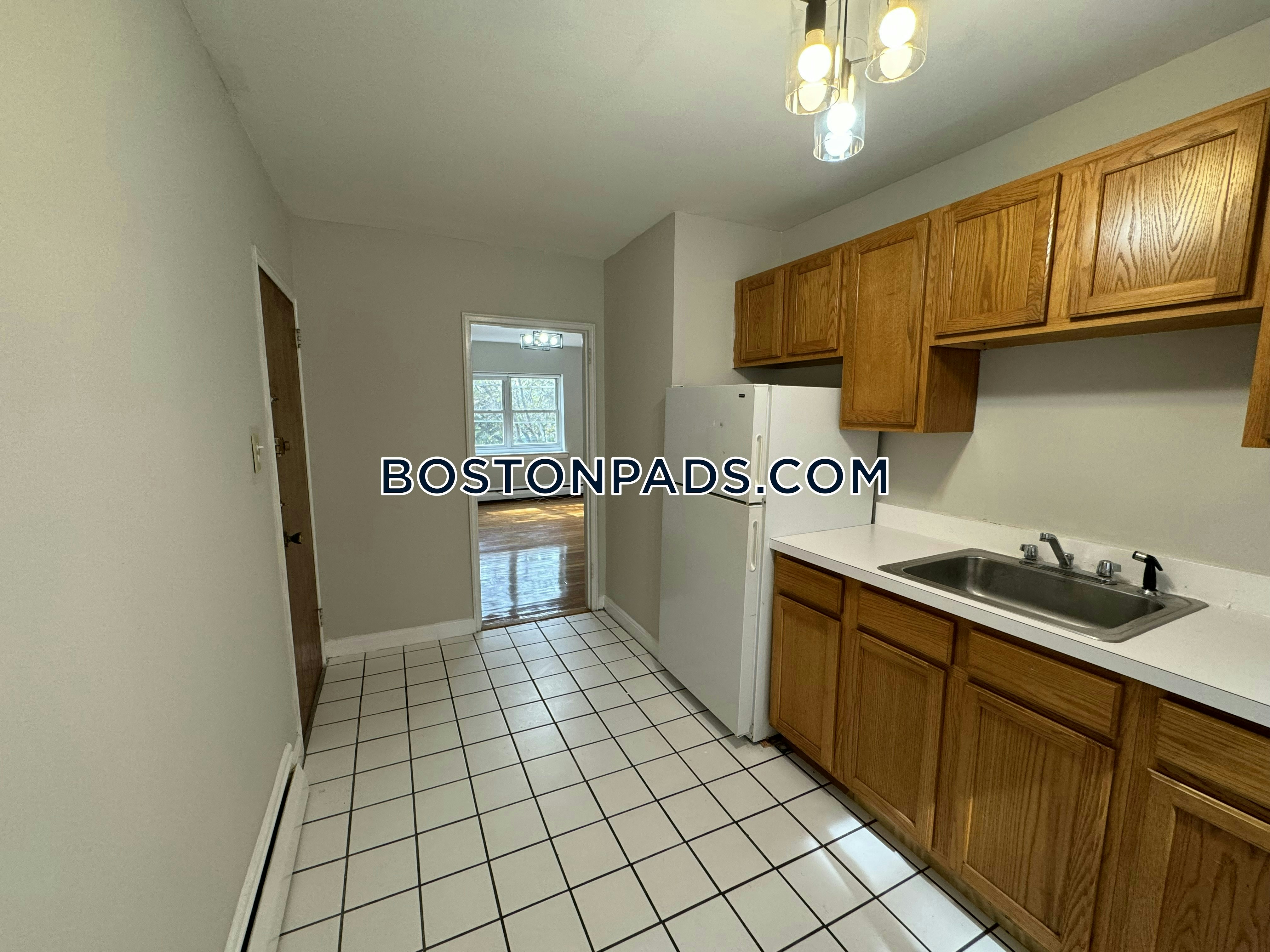 Boston - 1 Beds, 1 Baths