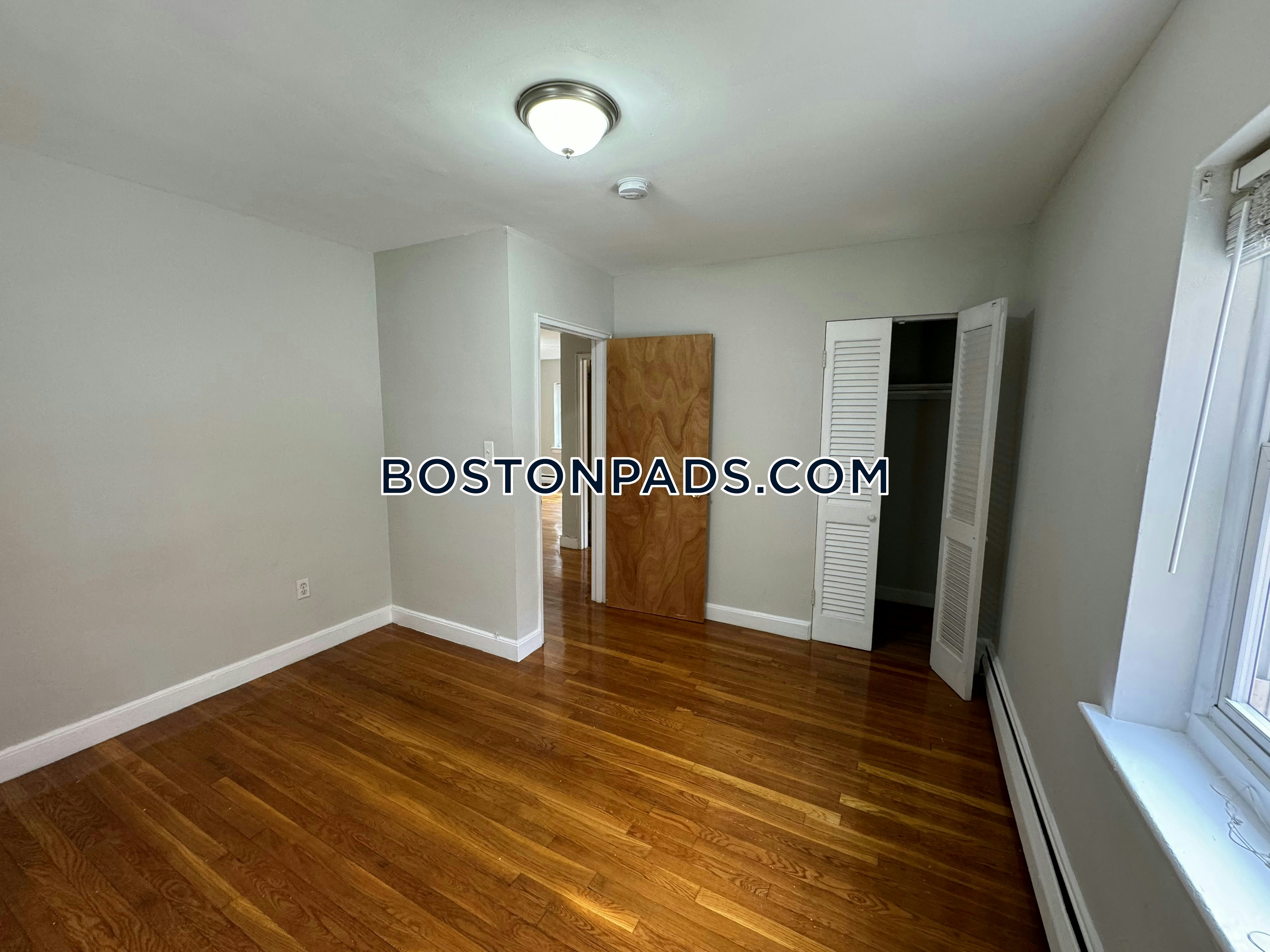 Boston - 1 Beds, 1 Baths