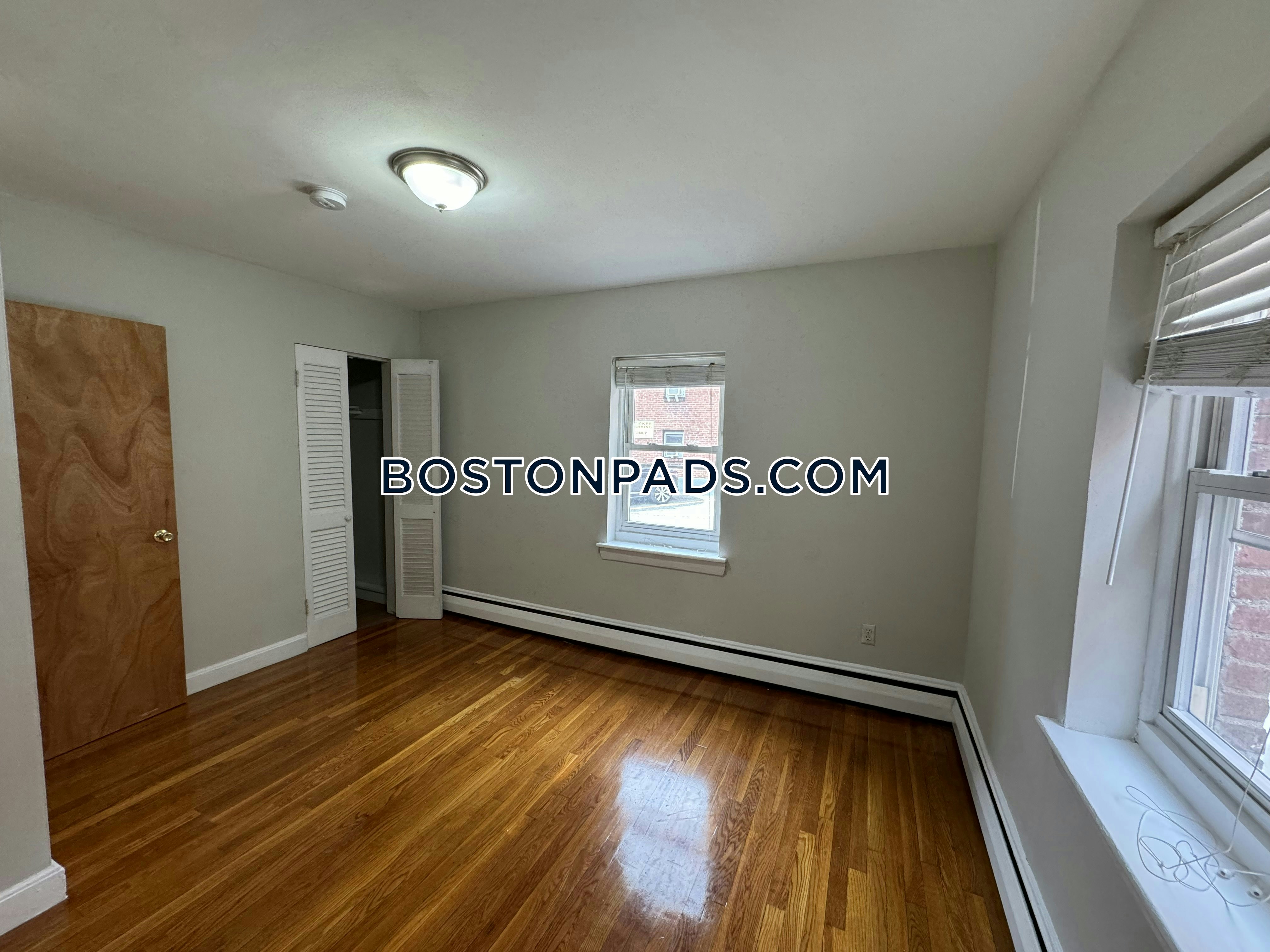 Boston - 1 Beds, 1 Baths