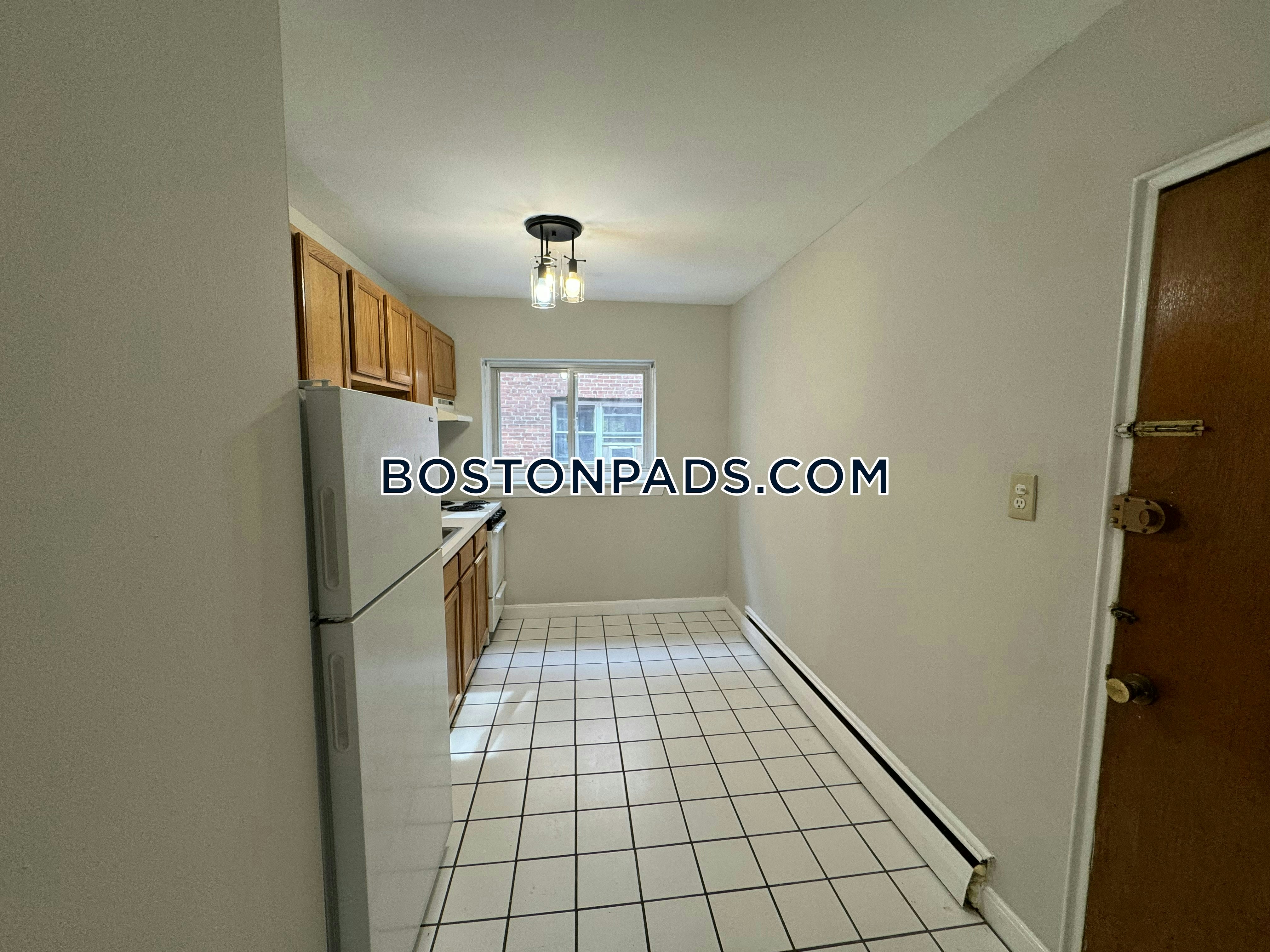 Boston - 1 Beds, 1 Baths