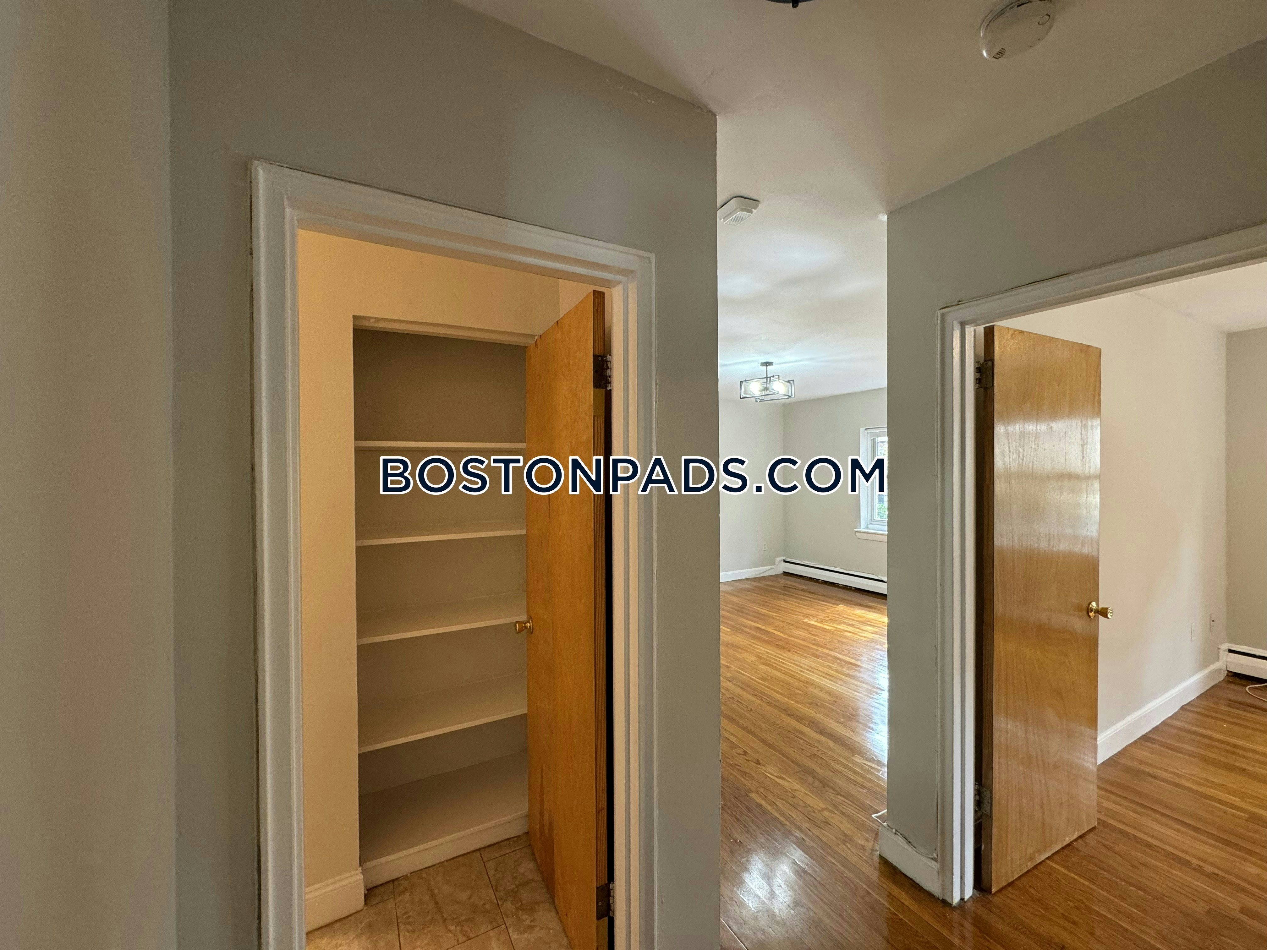 Boston - 1 Beds, 1 Baths