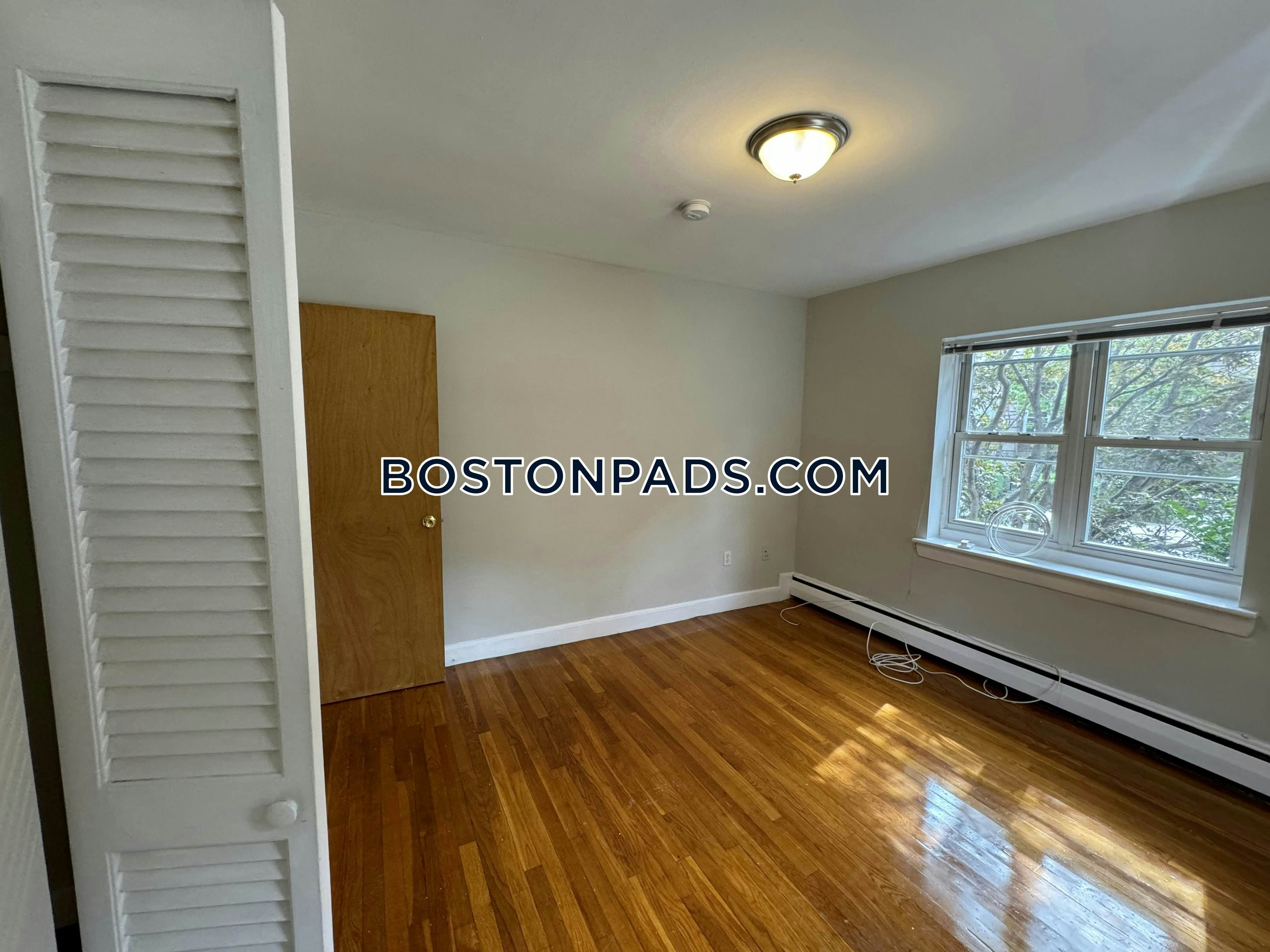 Boston - 1 Beds, 1 Baths