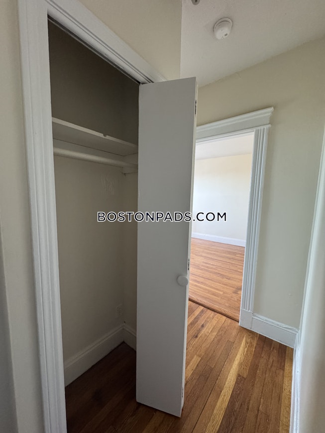 Brookline - $2,400+ /mo