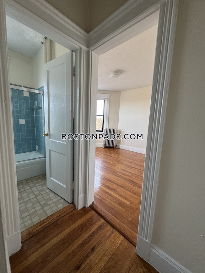 Brookline - $2,400+ /mo