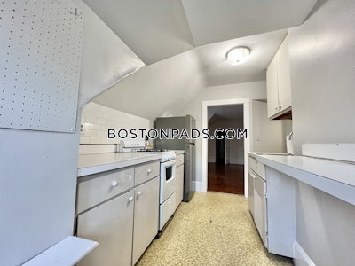 Allston Apartment for rent 1 Bedroom 1 Bath Boston - $2,200 No Fee