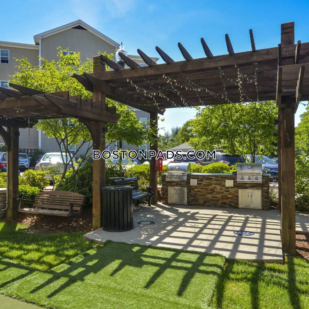 Stoughton - 1 Beds, 1 Baths