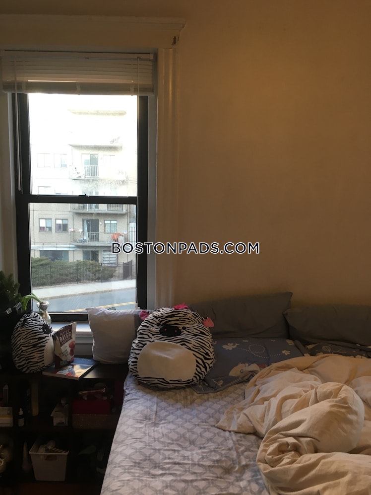 Washington St., Malden