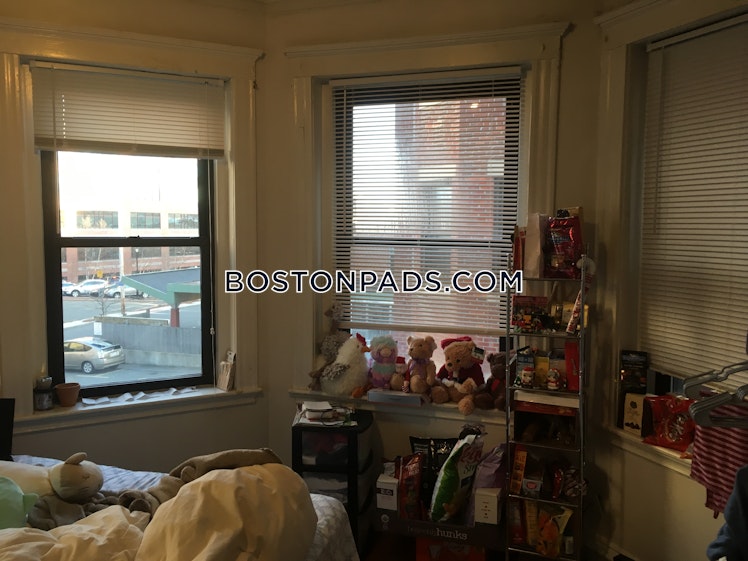 Washington St., Malden