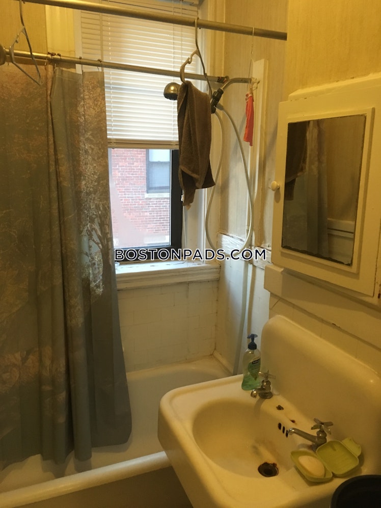 Washington St., Malden