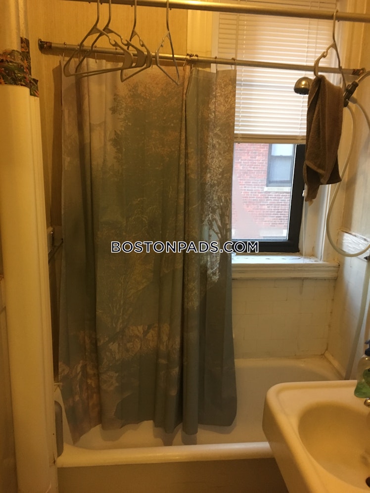 Washington St., Malden