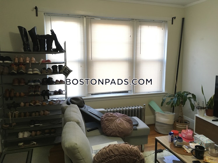 Pleasant St., Malden