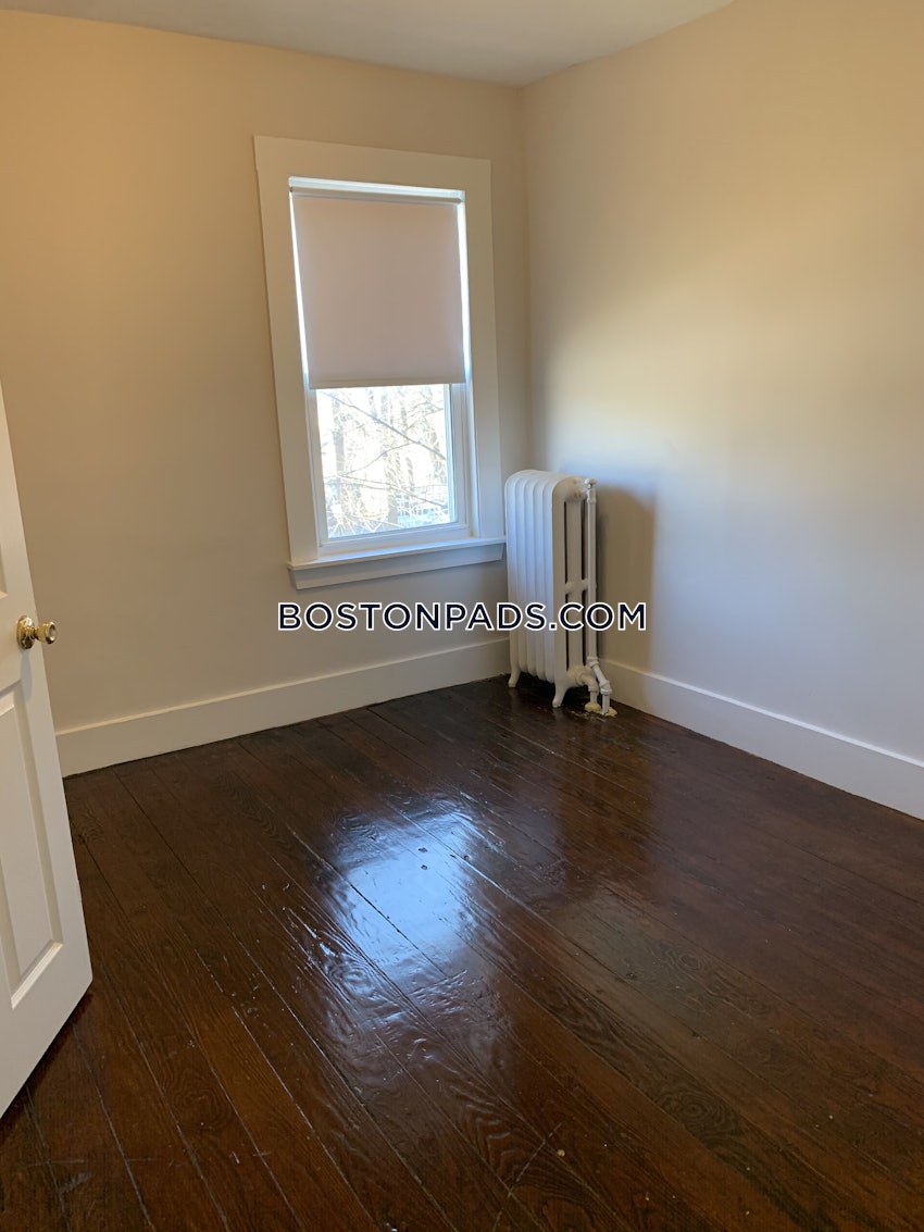 BOSTON - ROXBURY - 4 Beds, 1 Bath - Image 6