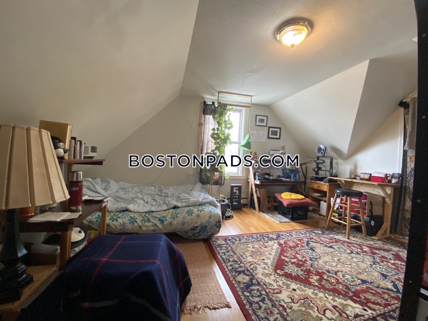 SOMERVILLE - SPRING HILL - 5 Beds, 2 Baths - Image 22