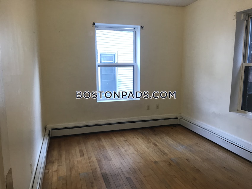 BOSTON - JAMAICA PLAIN - CENTER - 3 Beds, 1 Bath - Image 9