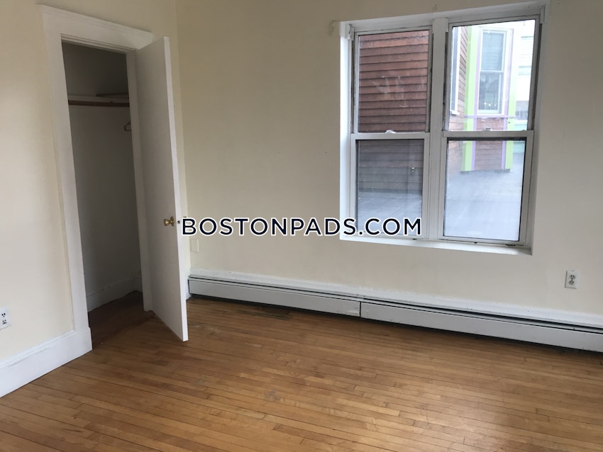 BOSTON - JAMAICA PLAIN - CENTER - 3 Beds, 1 Bath - Image 5