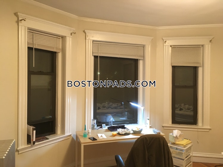 Washington St., Malden