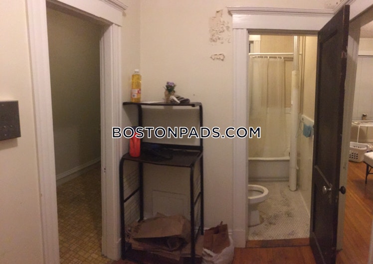 Washington St., Malden