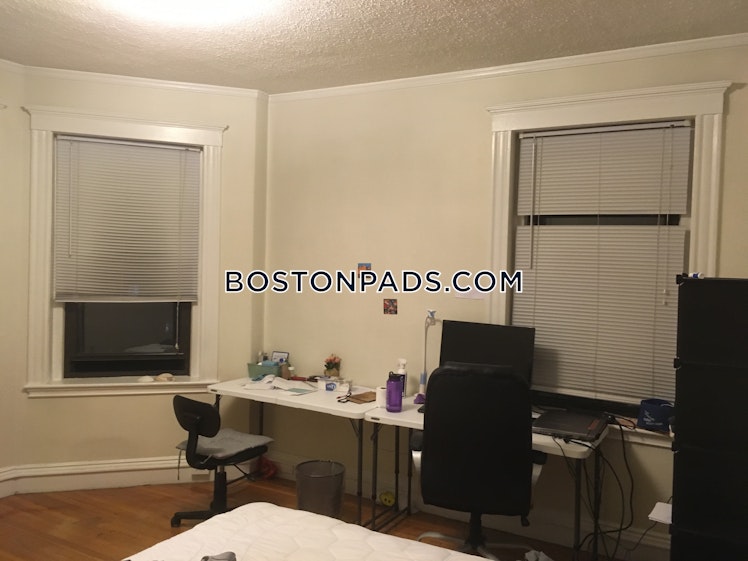 Washington St., Malden