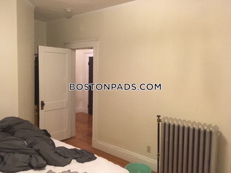 Washington St., Malden