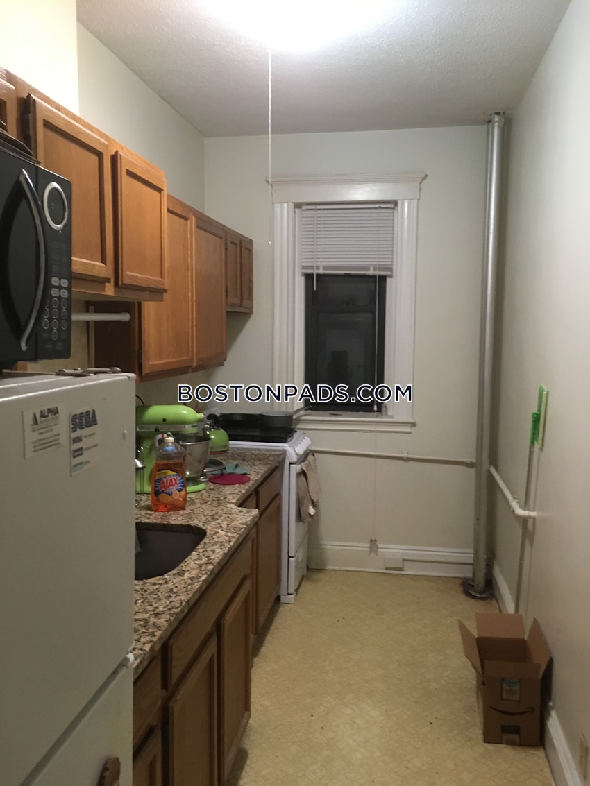 MALDEN - 1 Bed, 1 Bath - Image 1