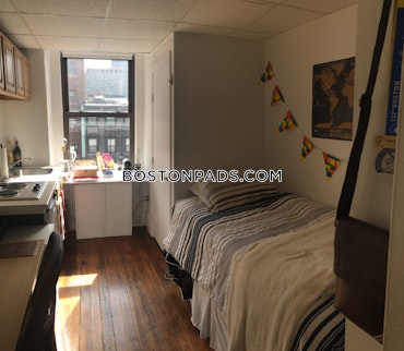 Boston - 0 Beds, 1 Baths