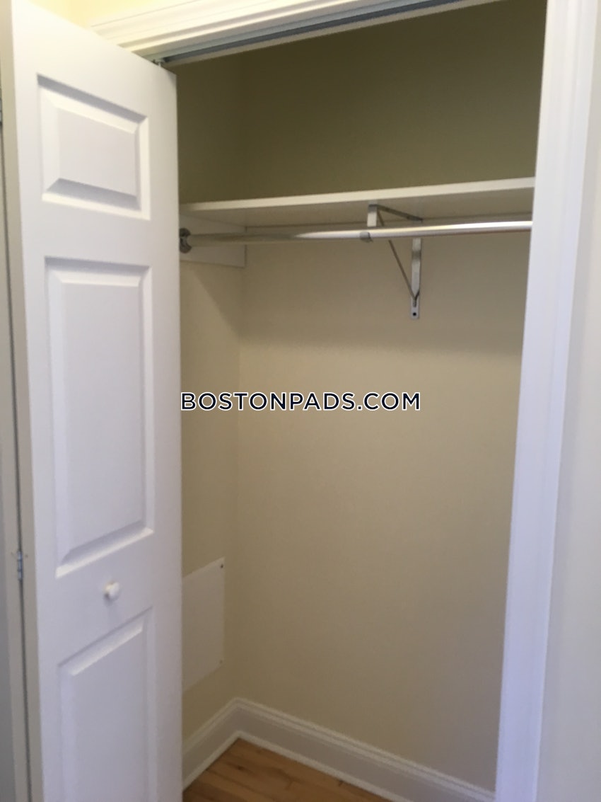 BROOKLINE- COOLIDGE CORNER - 1 Bed, 1 Bath - Image 11